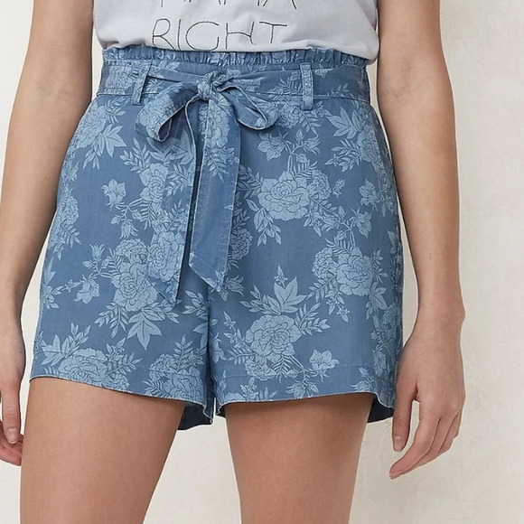LC Lauren Conrad Pants - LC Lauren Conrad Blue Floral Paperbag Shorts NWT